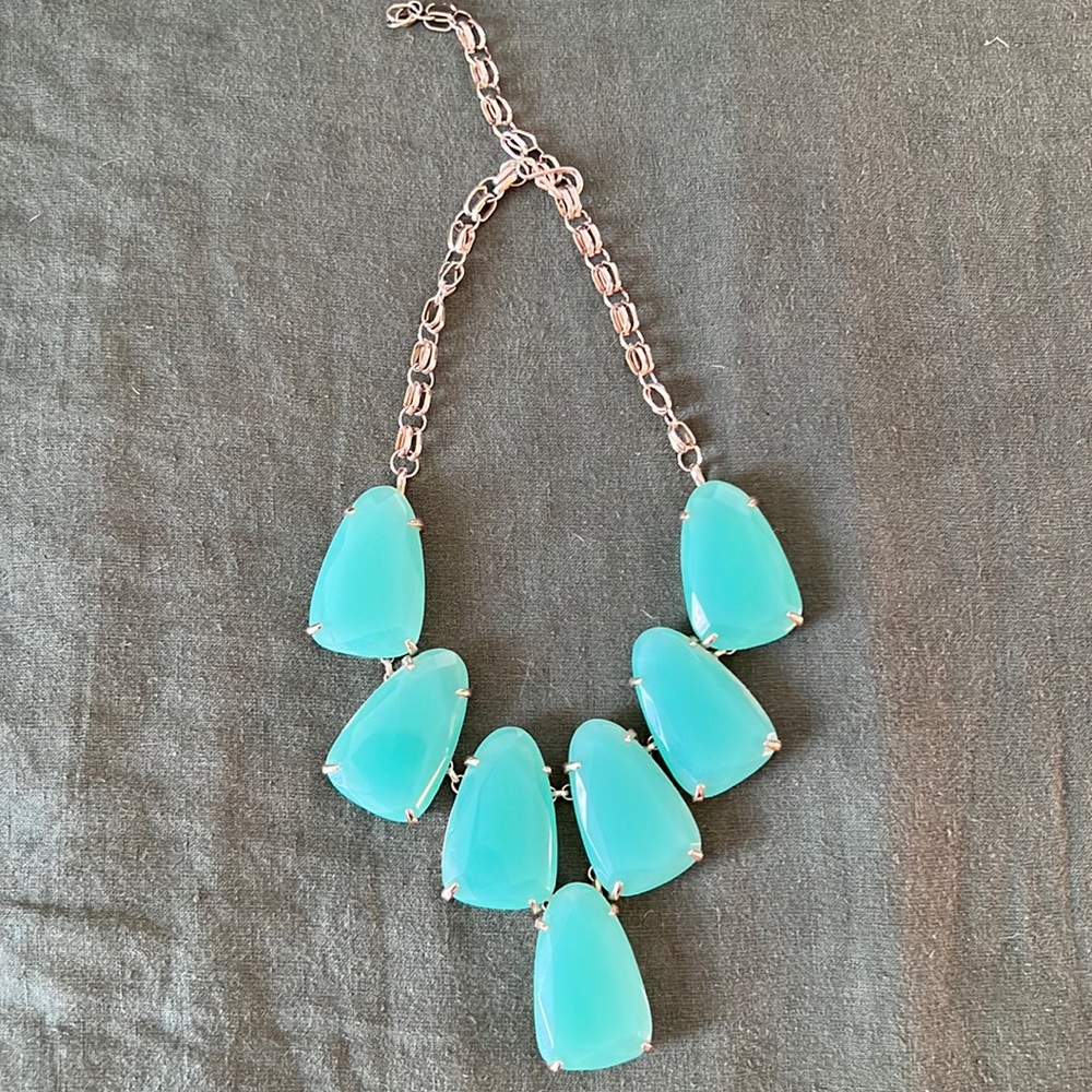 Kendra Scott Harlow Statement Necklace in Chalcedony